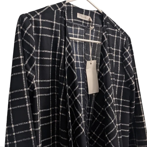 🆕 Lush Black & White 100% Polyester Top S - Picture 2 of 2